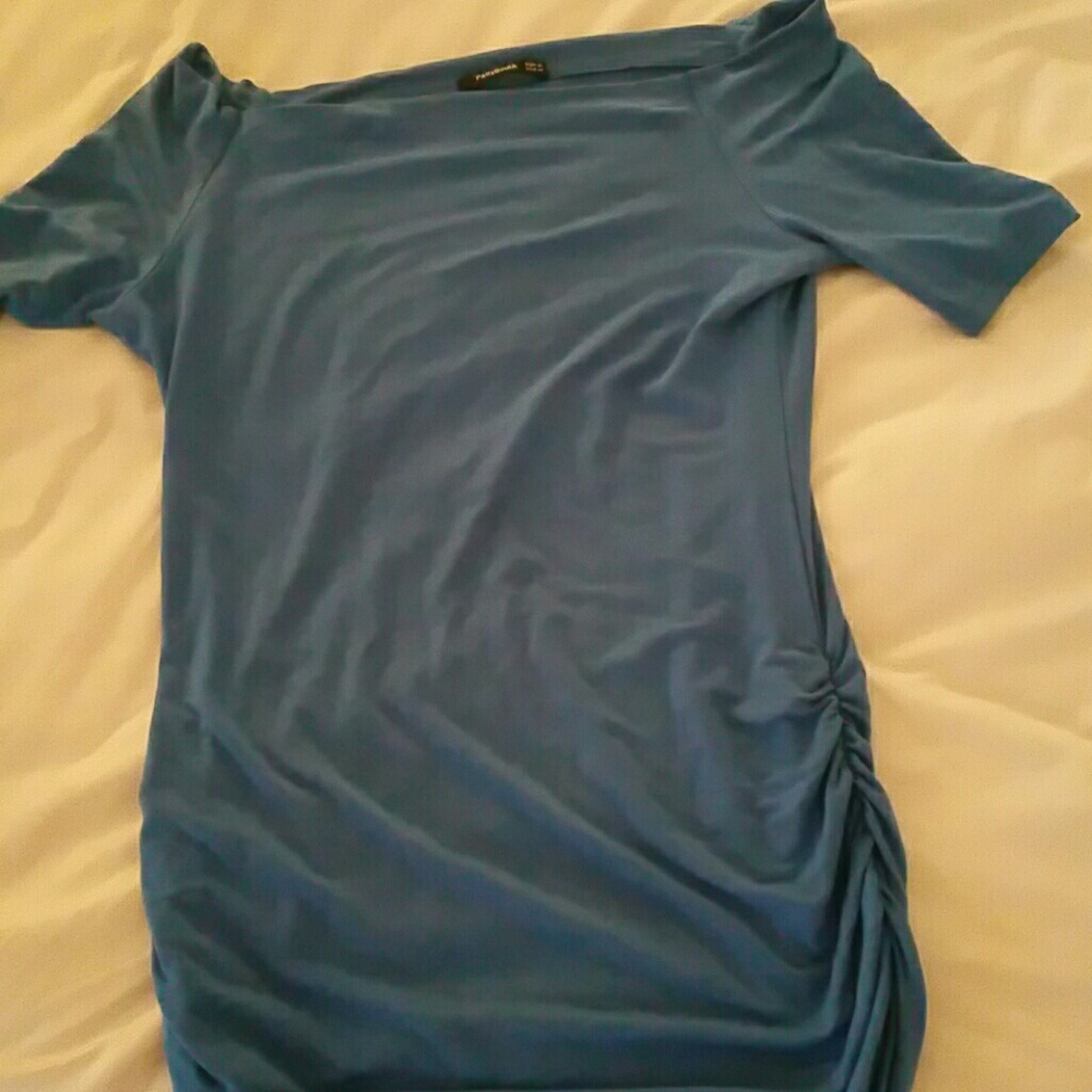 Patty boutik off the shoulder  women's blue top